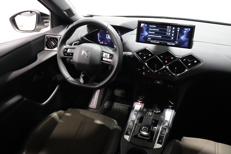 Vehicle image DS AUTOMOBILES DS3