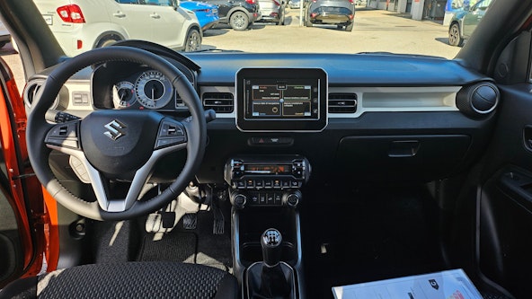 Vehicle image 22
