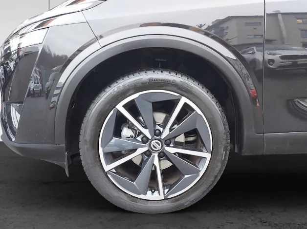 Nissan Qashqai 1.3 DIG-T 158 Tekna 4x4