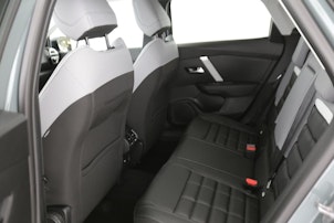 Vehicle image CITROEN C4 1.2 Hybrid Max