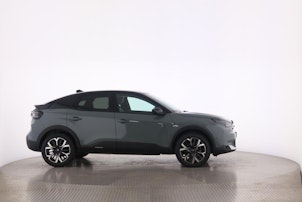 Vehicle image CITROEN C4 1.2 Hybrid Max