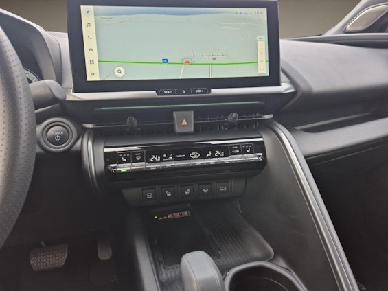 Vehicle image 14 Vehicle image 14