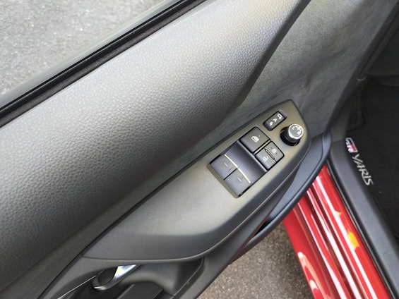 Vehicle image 11 Vehicle image 11