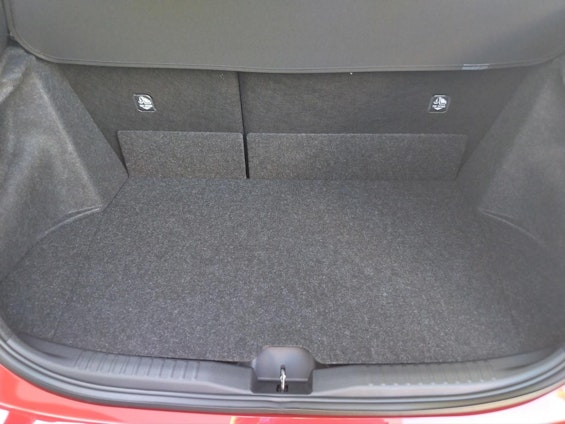 Vehicle image 16 Vehicle image 16