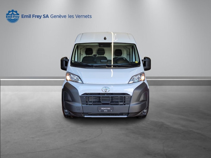 Vehicle image TOYOTA PROACE MAX