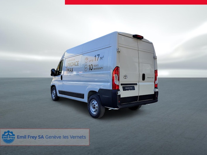 Vehicle image TOYOTA PROACE MAX