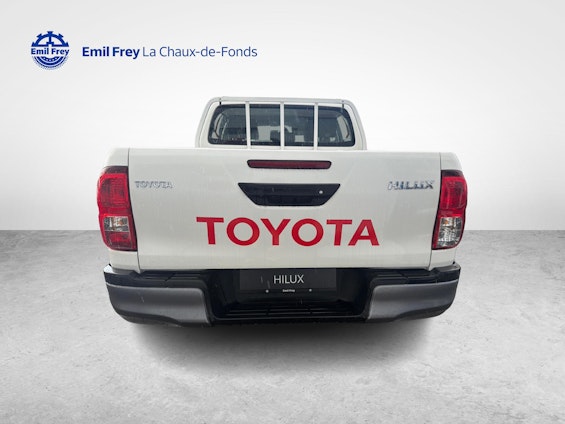 Vehicle image 3 Vehicle image 3