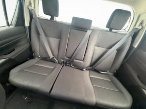 Vehicle image TOYOTA Hilux Double Cab.-Pick-up 2.8 D-4D 204 Comfort