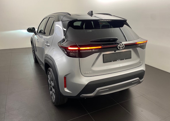 Vehicle image 3 Vehicle image 3