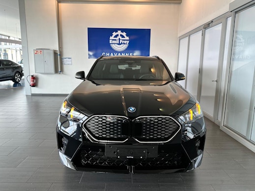 BMW iX2 30 xDrive 2