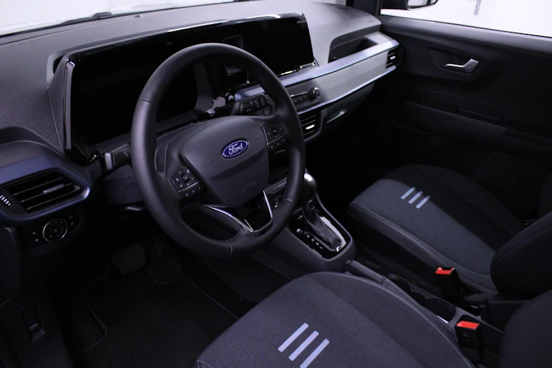 Fahrzeugbild FORD COURIER