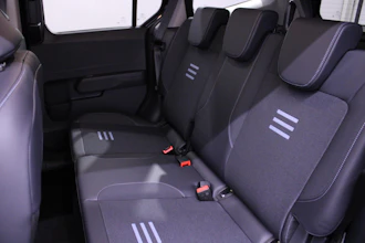 https://vehicle.imgix.net/3788241/ec8c7758-e52b-4cbf-b0d9-48d657a2164b.JPG