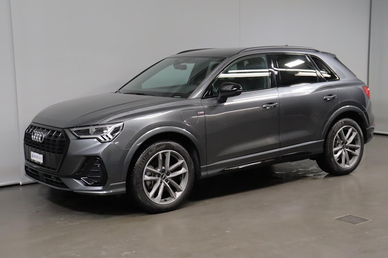 Vehicle image AUDI Q3