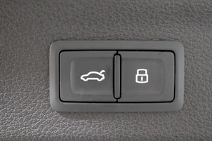 Vehicle image AUDI Q3 1.4 45 TFSI e S line S-Tronic