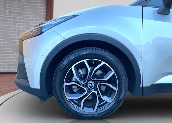 Vehicle image 9 Vehicle image 9