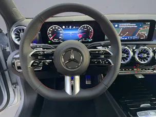 Mercedes-Benz A 180 AMG Line
