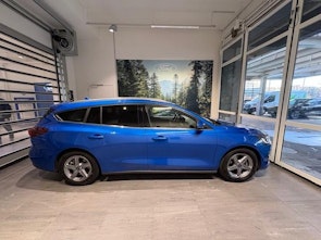 Vehicle image FORD Focus Station Wagon 1.0i EcoB Hybrid 125 Cool & Connect