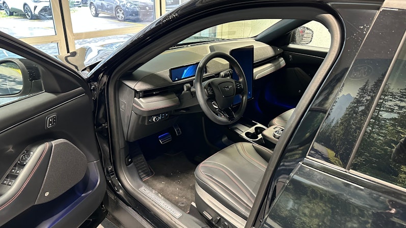 Vehicle image FORD MUSTANG MACH-E