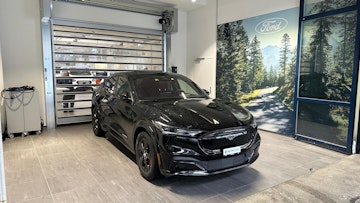 Vehicle image FORD Mustang Mach-E Standard AWD