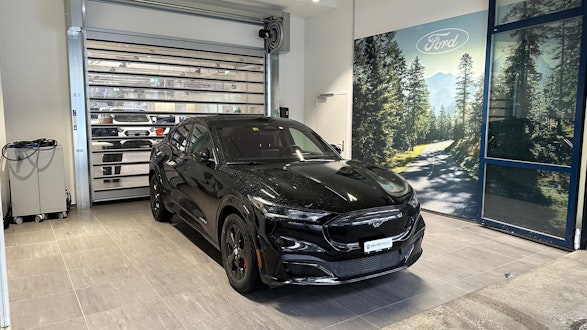 FORD Mustang Mach-E Standard AWD 0 FORD Mustang Mach-E Standard AWD 0