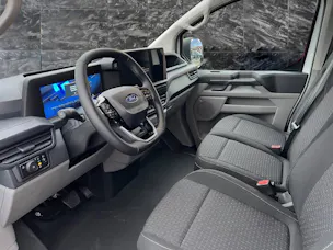 Ford Transit Custom Van 320 L2 2.5 Duratec 233 Trend PHEV