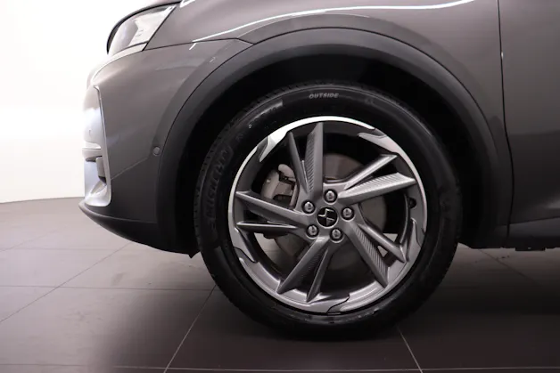 DS Automobiles 7 Crossback 1.6 E-Tense Rivoli 4x4 / ab 1.99% Leasing bei Abschluss einer Protect Autoversicherung