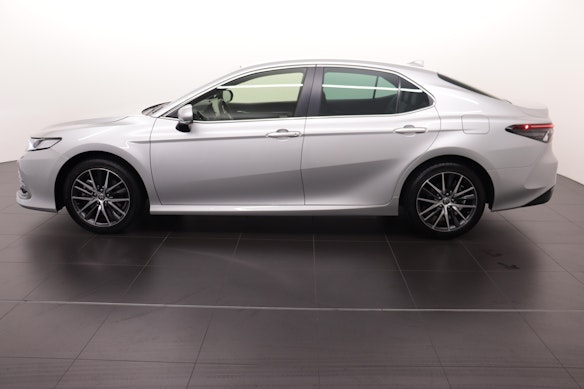 TOYOTA Camry 2.5 HSD Business 3