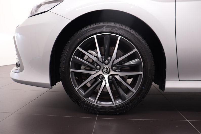 Vehicle image TOYOTA CAMRY