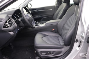 Vehicle image TOYOTA Camry 2.5 HSD Business