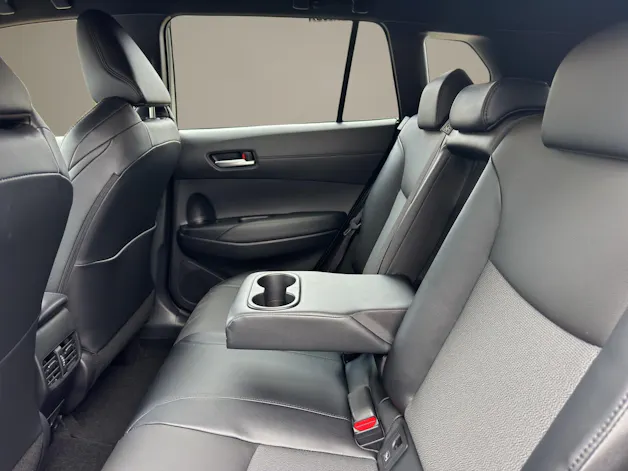 Toyota Corolla Cross 2.0 HSD Trend AWD-i