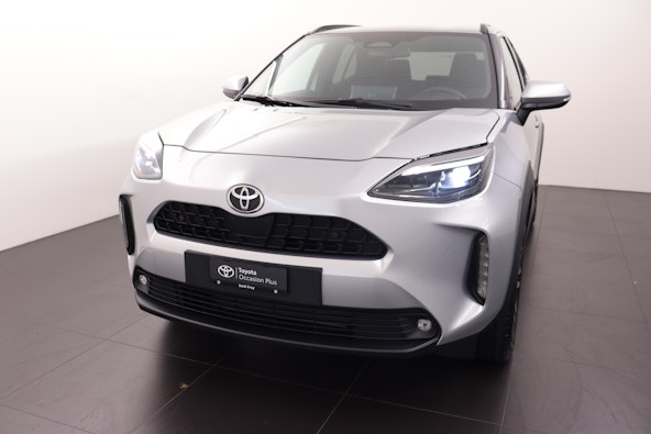 First vehicle image