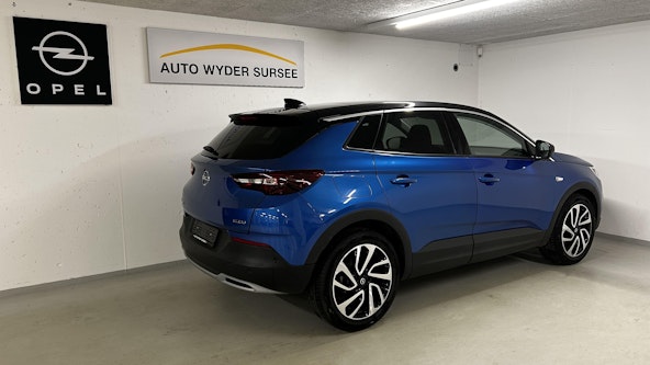 Vehicle image 7 Vehicle image 7