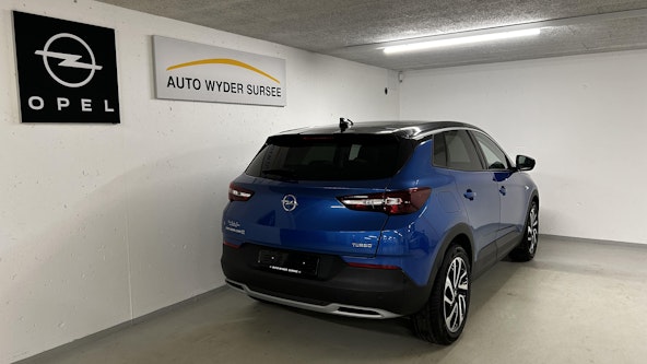 Vehicle image 5 Vehicle image 5