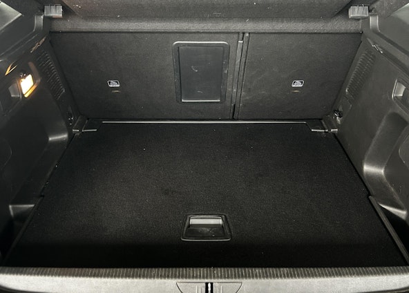 Vehicle image 15 Vehicle image 15