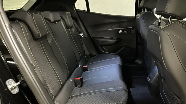 Peugeot 2008 1.2 Hybrid GT