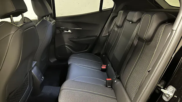 Peugeot 2008 1.2 Hybrid GT