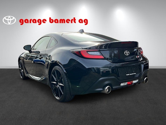 Vehicle image 3 Vehicle image 3