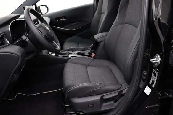 TOYOTA Corolla Touring Sports 1.8 HSD Trend 2