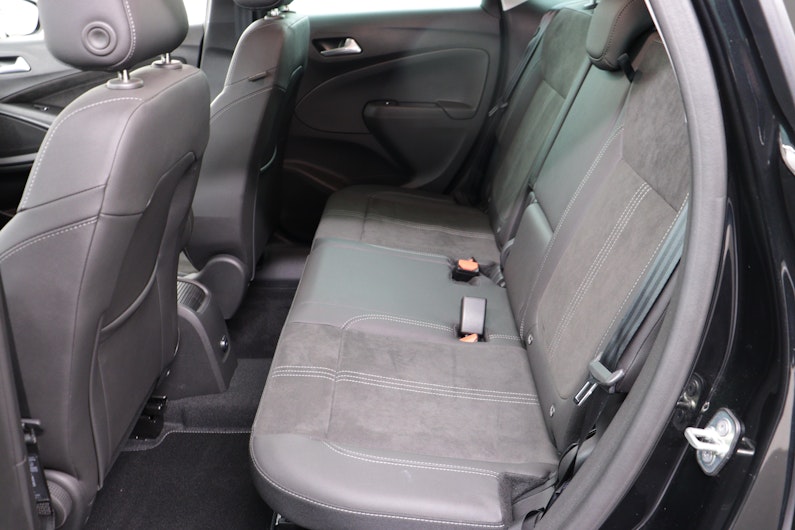 Vehicle image OPEL CROSSLAND