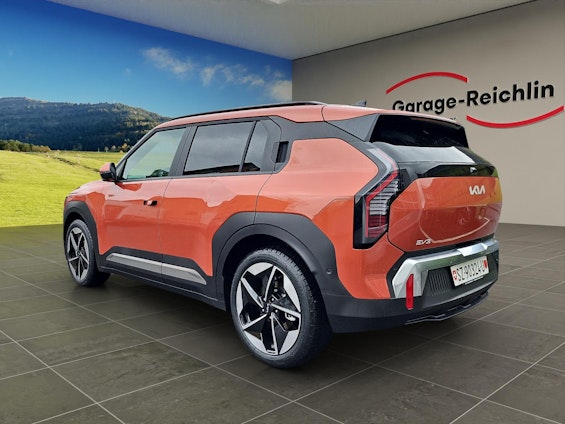 Vehicle image 2 Vehicle image 2