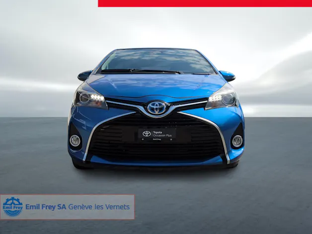 Toyota Yaris 1.5 VVT-i HSD Sol Premium