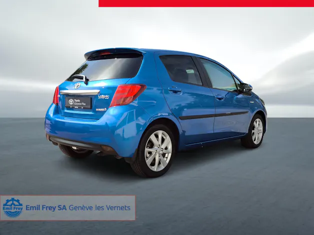 Toyota Yaris 1.5 VVT-i HSD Sol Premium