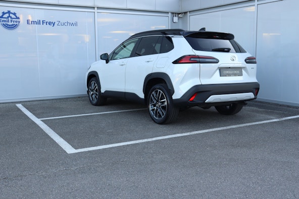 Vehicle image 6