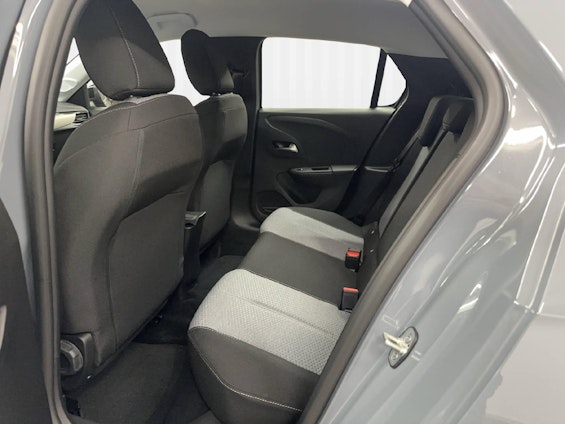 Vehicle image 9 Vehicle image 9