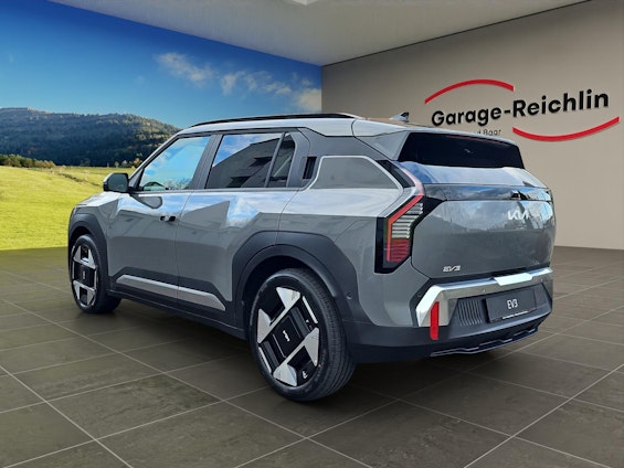 Vehicle image 2 Vehicle image 2