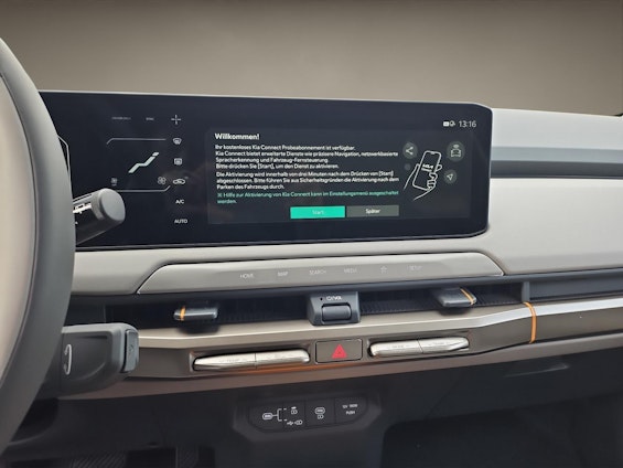 Vehicle image 15 Vehicle image 15