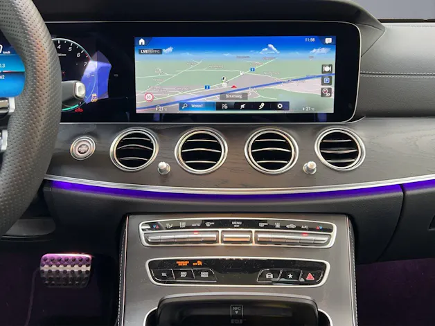 Mercedes-Benz E 300 e AMG Line 4matic EQ Star