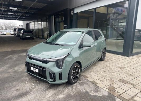 First vehicle image First vehicle image