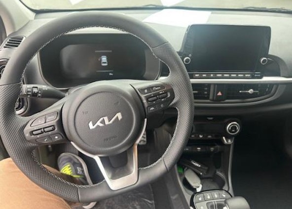 Vehicle image 5 Vehicle image 5