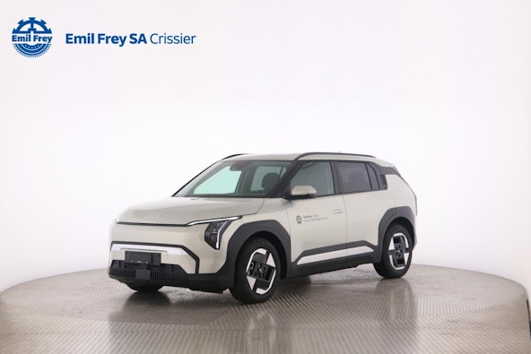 First vehicle image